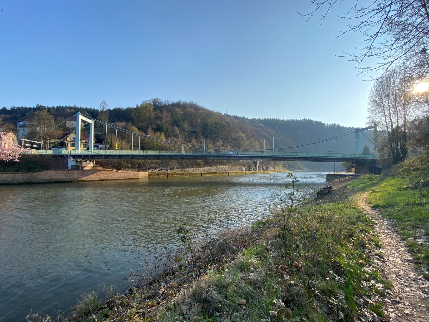 Saarbrücke Mettlach (L 176) – Hängebrücke über die Saar
